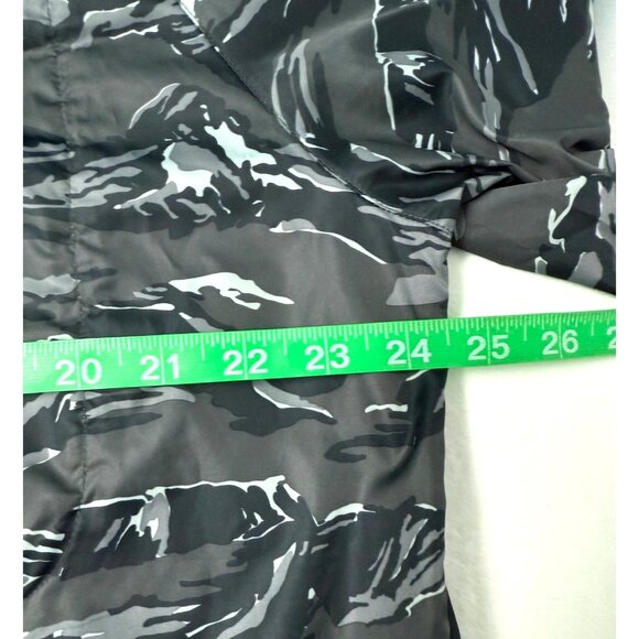 XXL WOMENS Nike Packable Jacket Black Gray Camo Windrunner Windbreaker Hood Zip - Picture 14 of 14